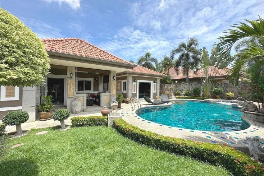 Why Buy Through Salwa Real Estate?